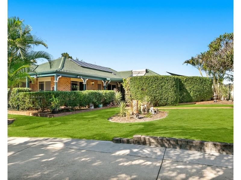 8 Tristania Way, Highland Park QLD 4211