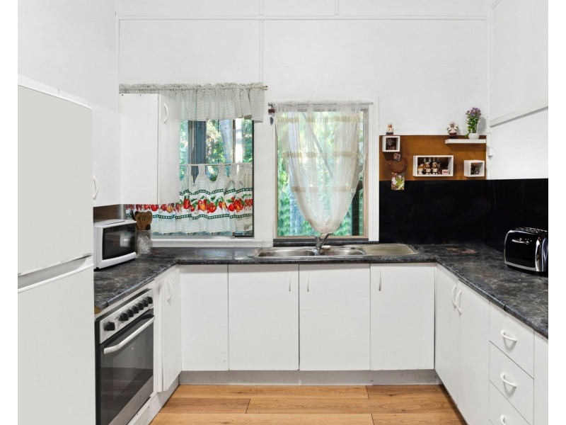 37 Lake Macdonald Drive, Cooroy QLD 4563