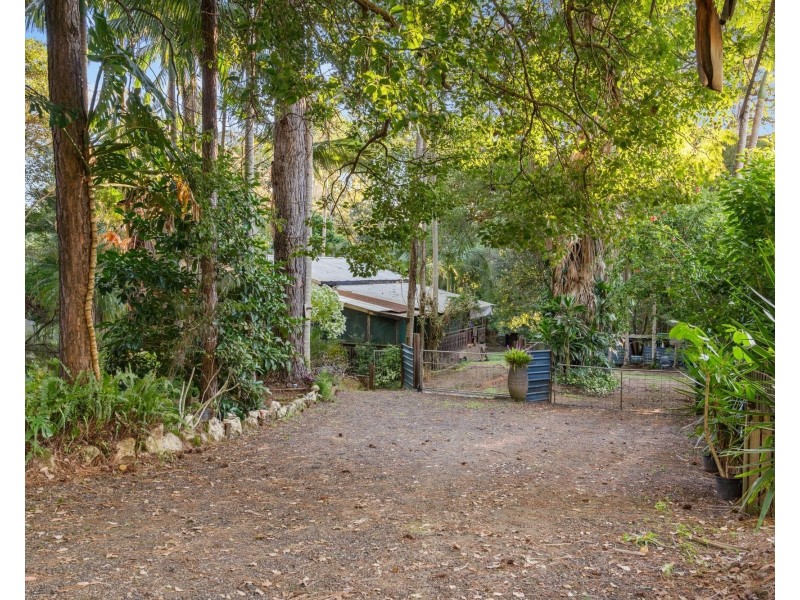 37 Lake Macdonald Drive, Cooroy QLD 4563