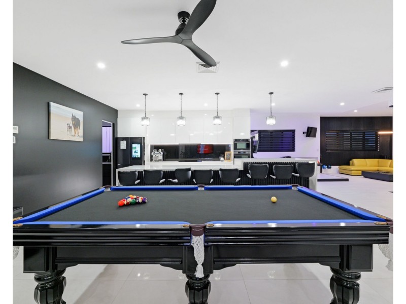 21 Sea Glint Place, Pelican Waters QLD 4551