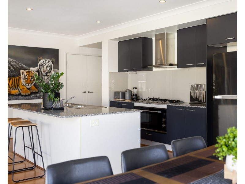 12 The Landing, Banksia Beach QLD 4507