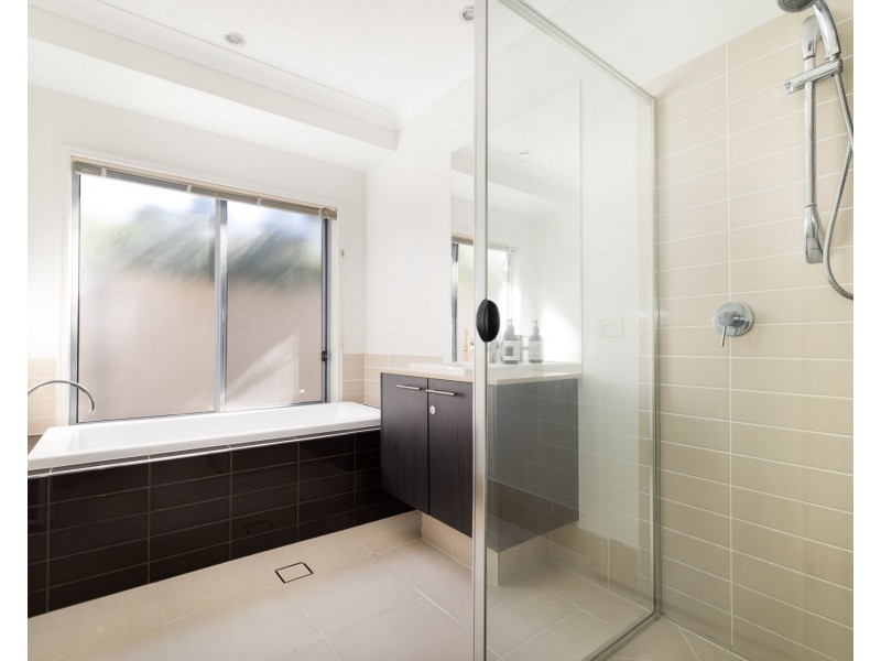 12 The Landing, Banksia Beach QLD 4507