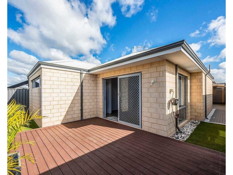 12 Beckett Street, Aveley WA 6069