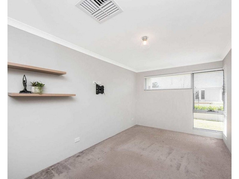 12 Beckett Street, Aveley WA 6069