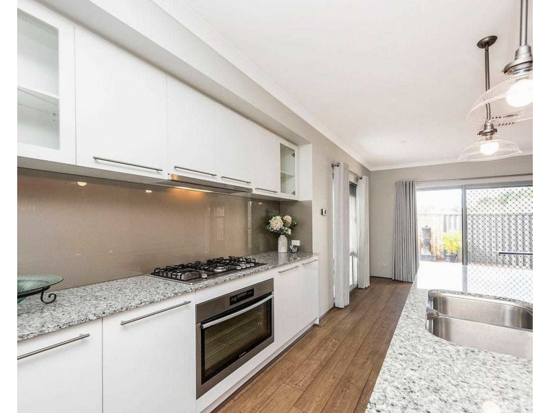 12 Beckett Street, Aveley WA 6069