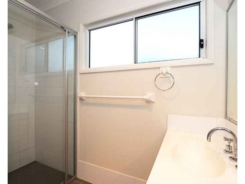 11a Dalton Street, Wyoming NSW 2250