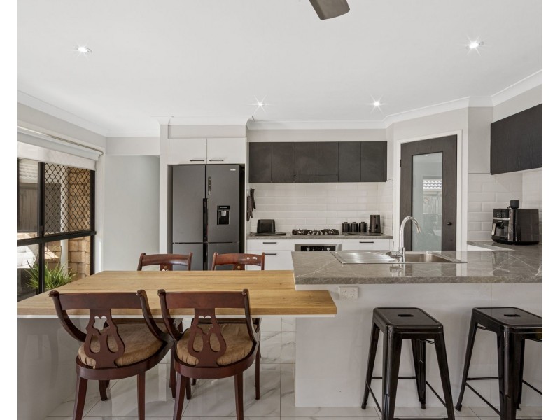 35 Shimao Crescent, North Lakes QLD 4509