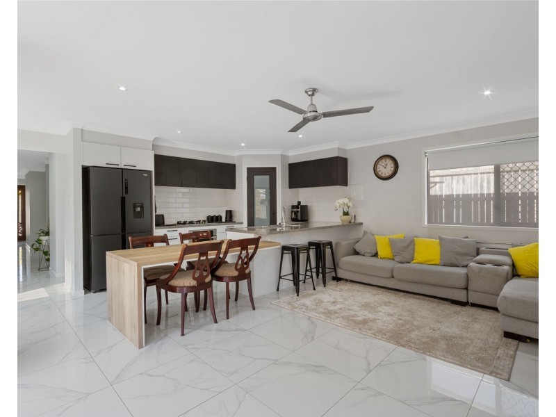 35 Shimao Crescent, North Lakes QLD 4509