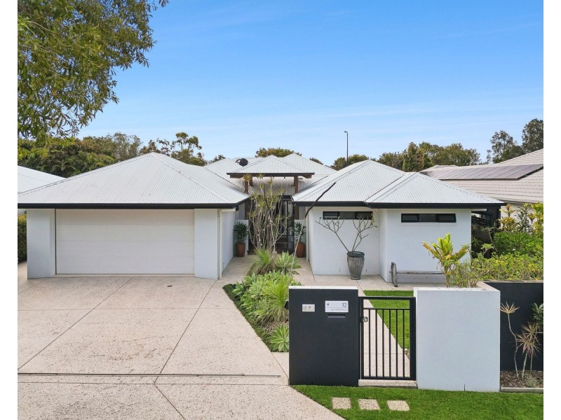 12 Sea Glint Place, Pelican Waters QLD 4551