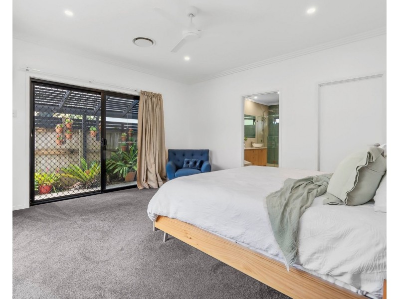 12 Sea Glint Place, Pelican Waters QLD 4551