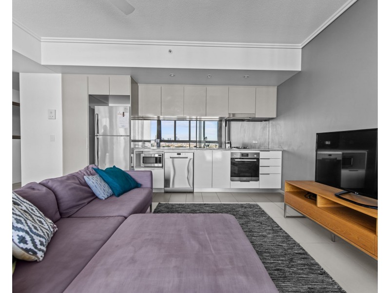 31010/2 Harbour Rd, Hamilton QLD 4007