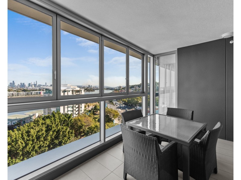 31010/2 Harbour Rd, Hamilton QLD 4007