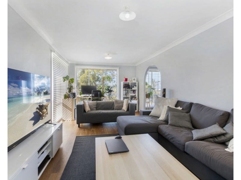 6 Koby Close, Lake Haven NSW 2263