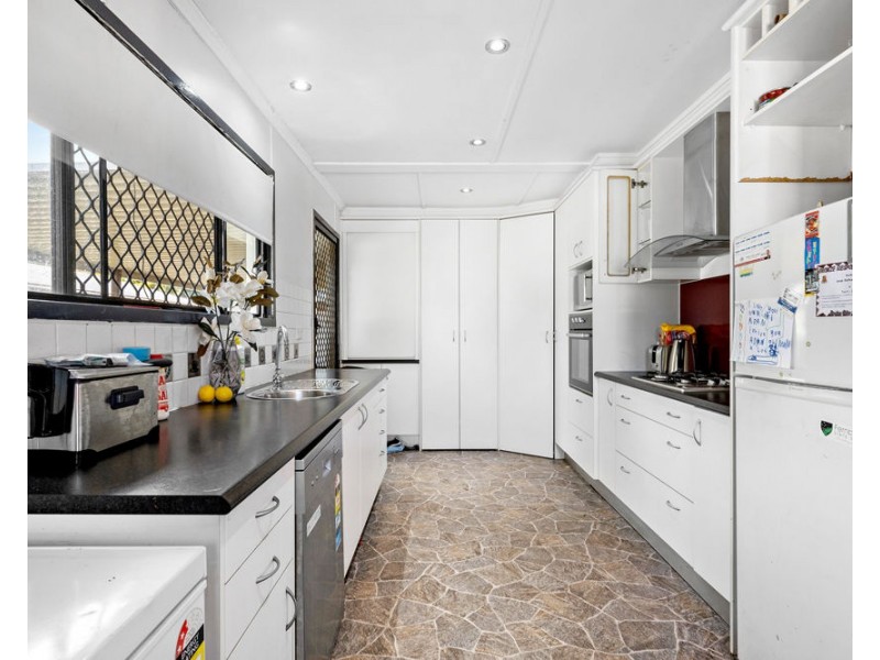 378 Bracken Ridge Road, Bracken Ridge QLD 4017