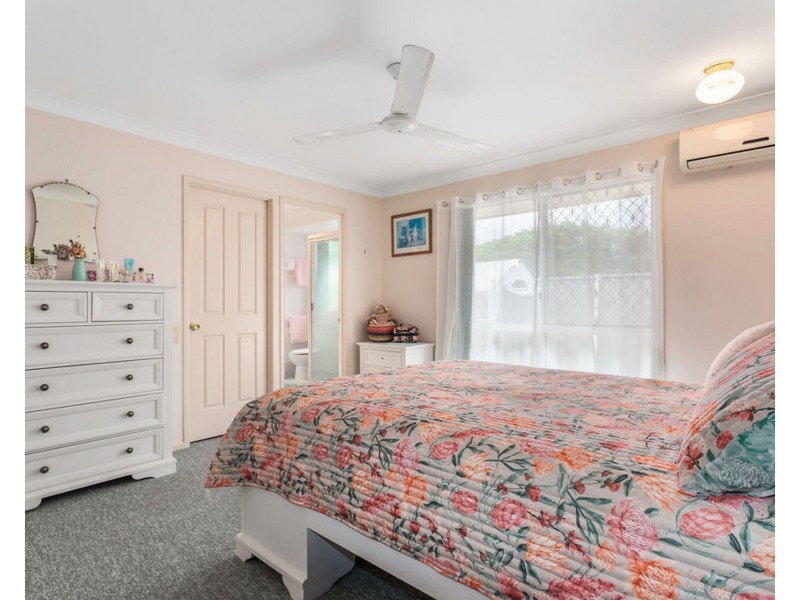 1 Challenger Avenue, Flinders View QLD 4305