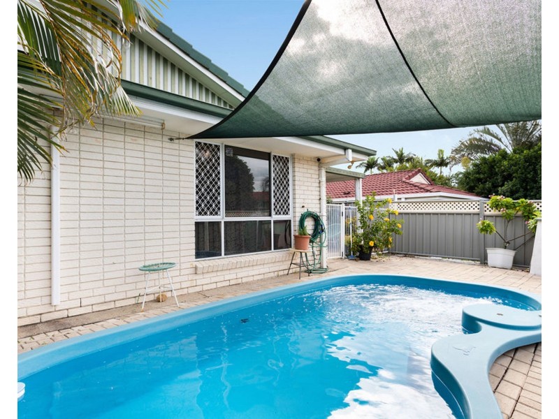 1 Challenger Avenue, Flinders View QLD 4305