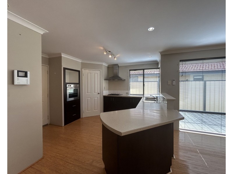 7 Elmhurst Drive, Clarkson WA 6030