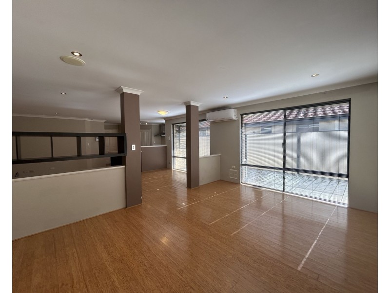 7 Elmhurst Drive, Clarkson WA 6030