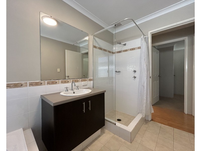 7 Elmhurst Drive, Clarkson WA 6030