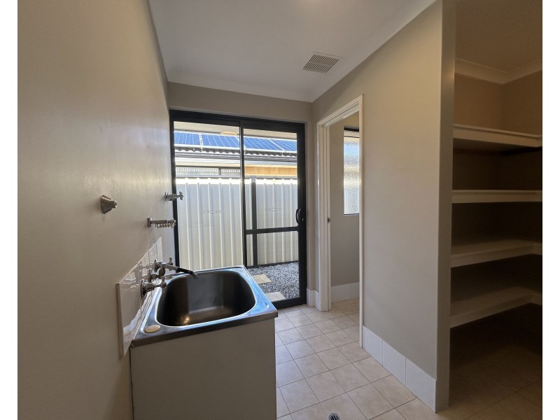 7 Elmhurst Drive, Clarkson WA 6030
