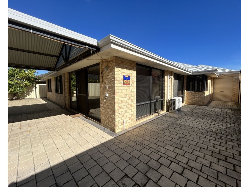 7 Elmhurst Drive, Clarkson WA 6030
