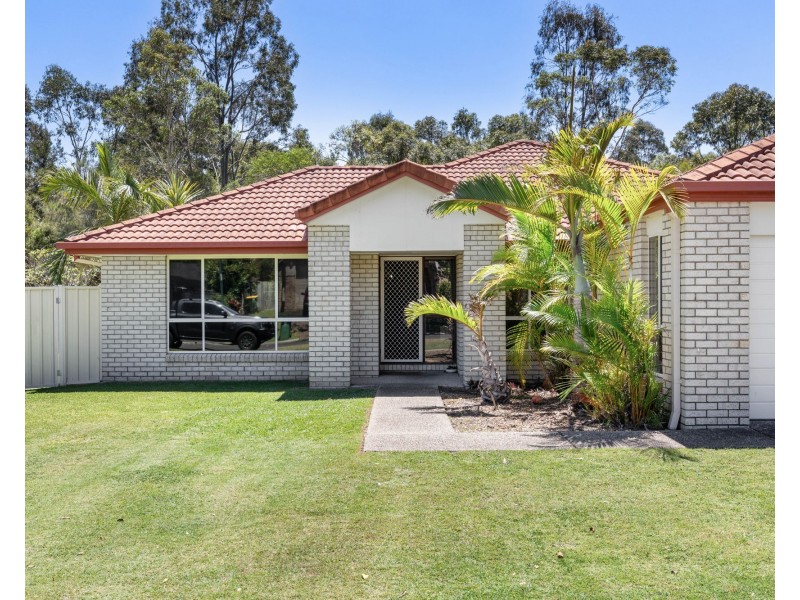 8 Aspect place, Narangba QLD 4504