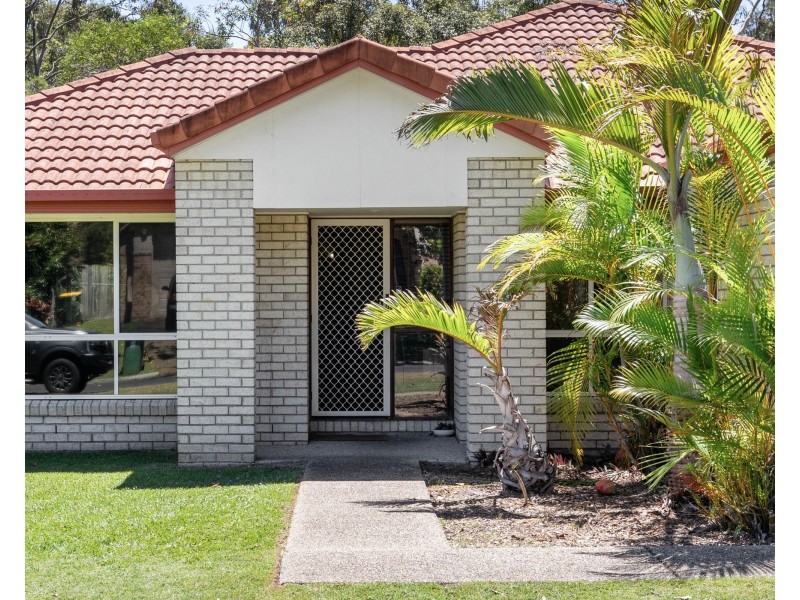 8 Aspect place, Narangba QLD 4504