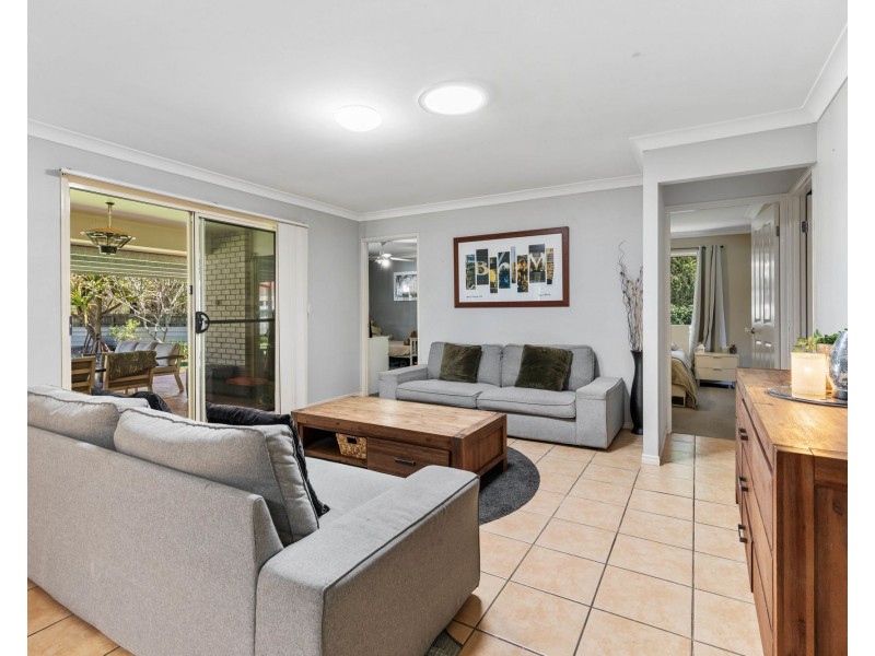8 Aspect place, Narangba QLD 4504