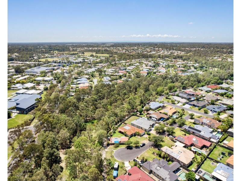 8 Aspect place, Narangba QLD 4504