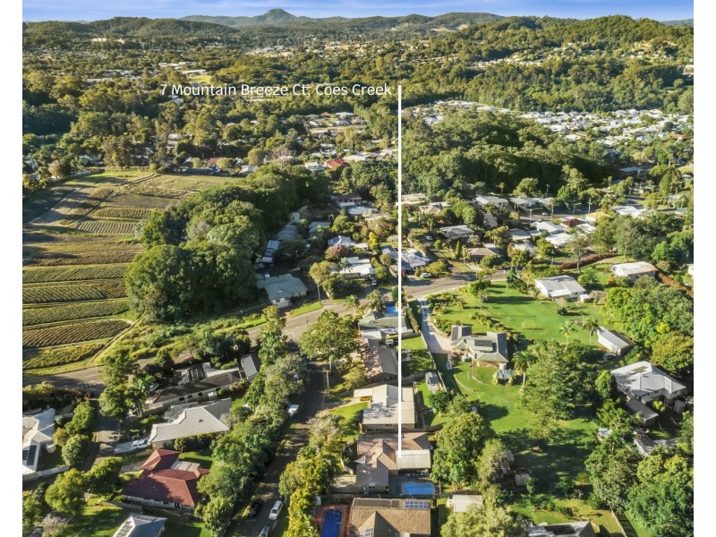 7 Mountain Breeze Court, Coes Creek QLD 4560