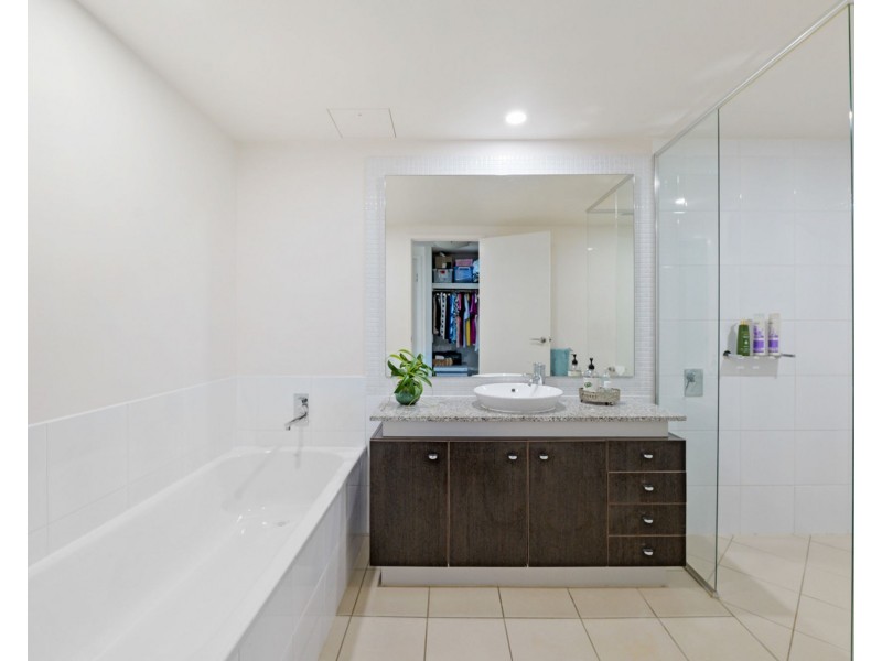 901/38 Mahogany Drive, Pelican Waters QLD 4551