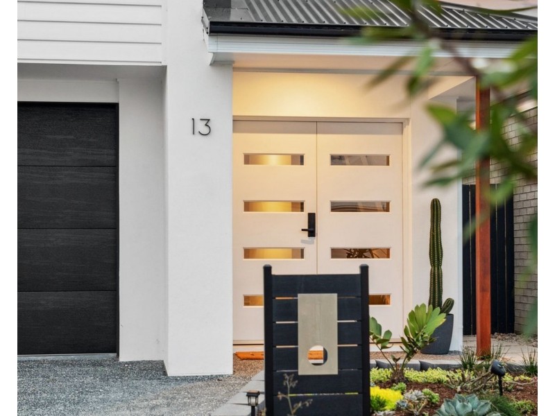 13 Charm Street, Palmview QLD 4553