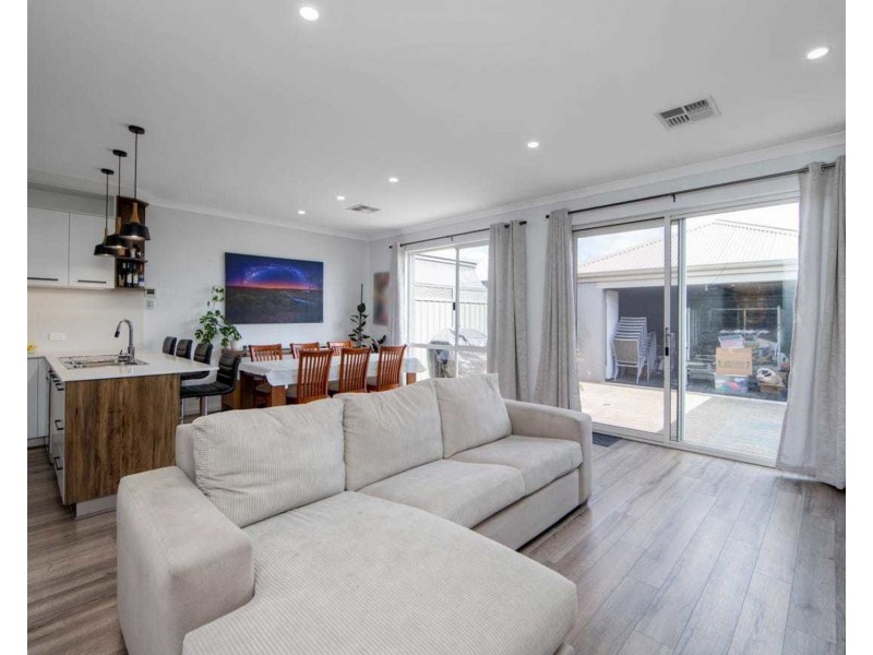 7 Howie Way, Caversham WA 6055