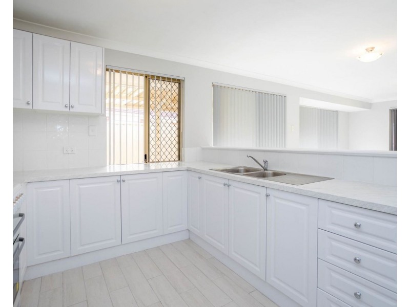 11 Indigo Circle, Warnbro WA 6169
