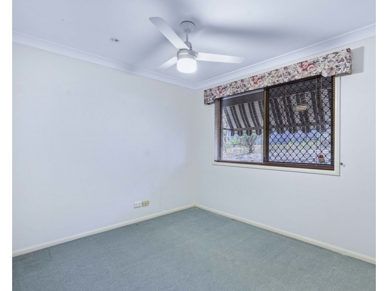 13 Vauton Court, Arana Hills QLD 4054