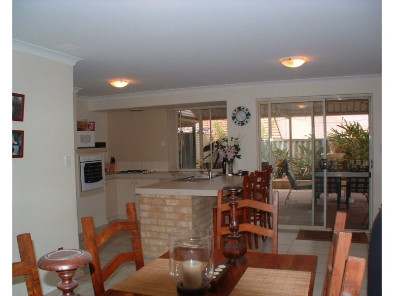 2 Macalpine Retreat, Kinross WA 6028