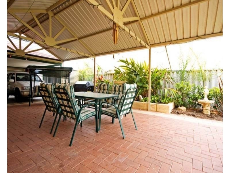 2 Macalpine Retreat, Kinross WA 6028