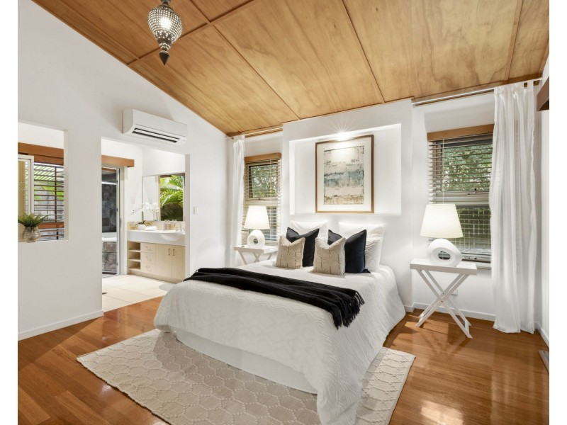 3b North Beach Place, Mudjimba QLD 4564