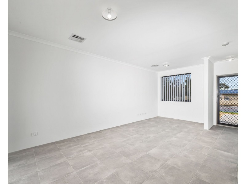Unit 1-5/344 Wharf Street, Queens Park WA 6107