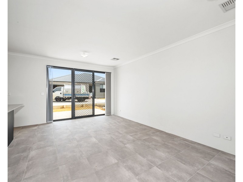 Unit 1-5/344 Wharf Street, Queens Park WA 6107
