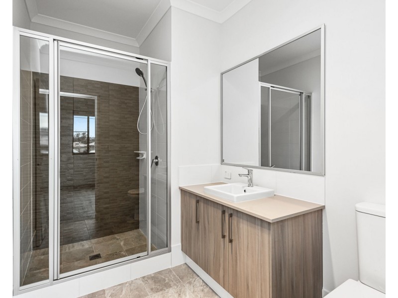 Unit 1-5/344 Wharf Street, Queens Park WA 6107