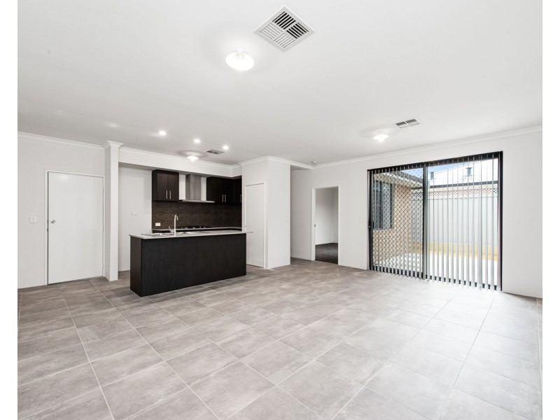 Unit 1-5/344 Wharf Street, Queens Park WA 6107