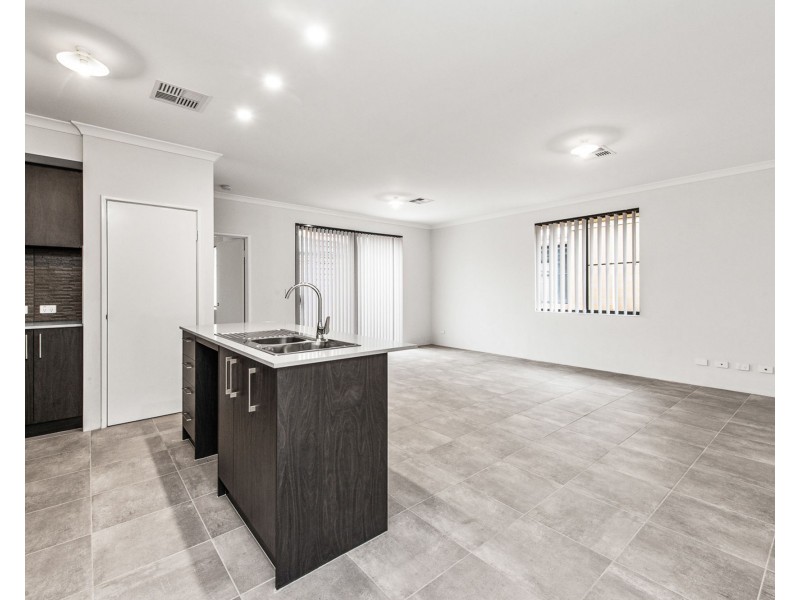 Unit 1-5/344 Wharf Street, Queens Park WA 6107