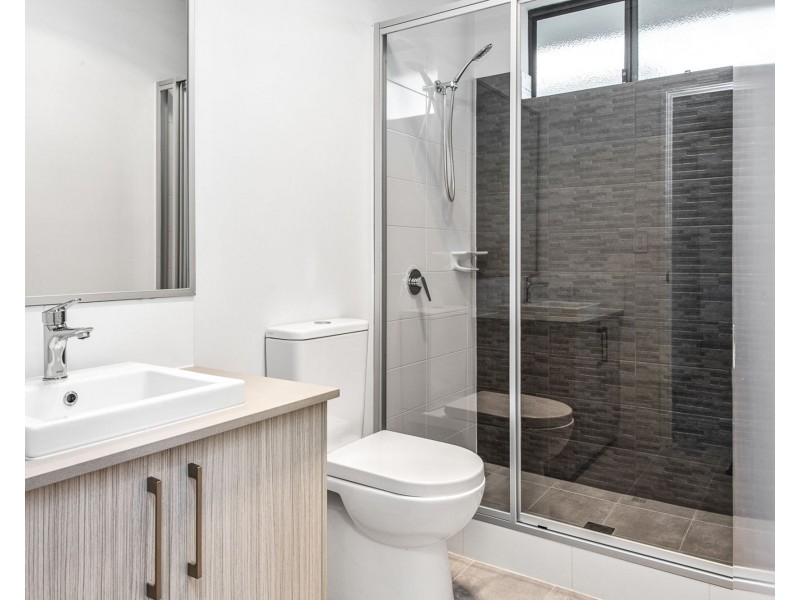 Unit 1-5/344 Wharf Street, Queens Park WA 6107