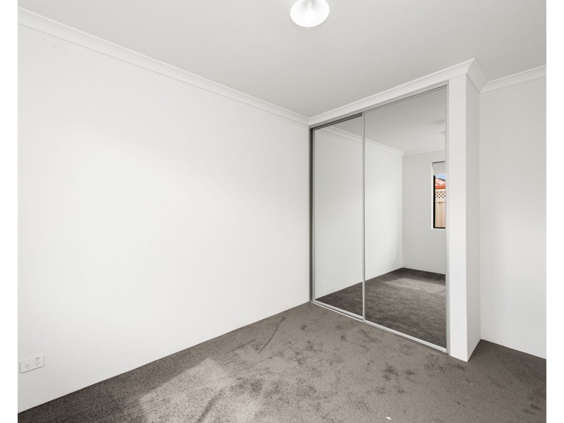 Unit 1-5/344 Wharf Street, Queens Park WA 6107
