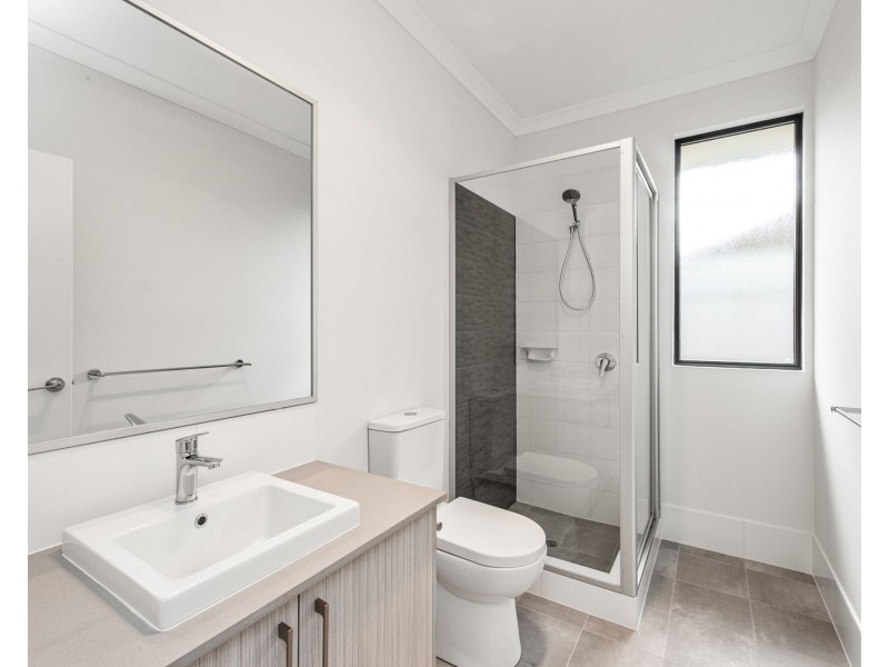 Unit 1-5/344 Wharf Street, Queens Park WA 6107