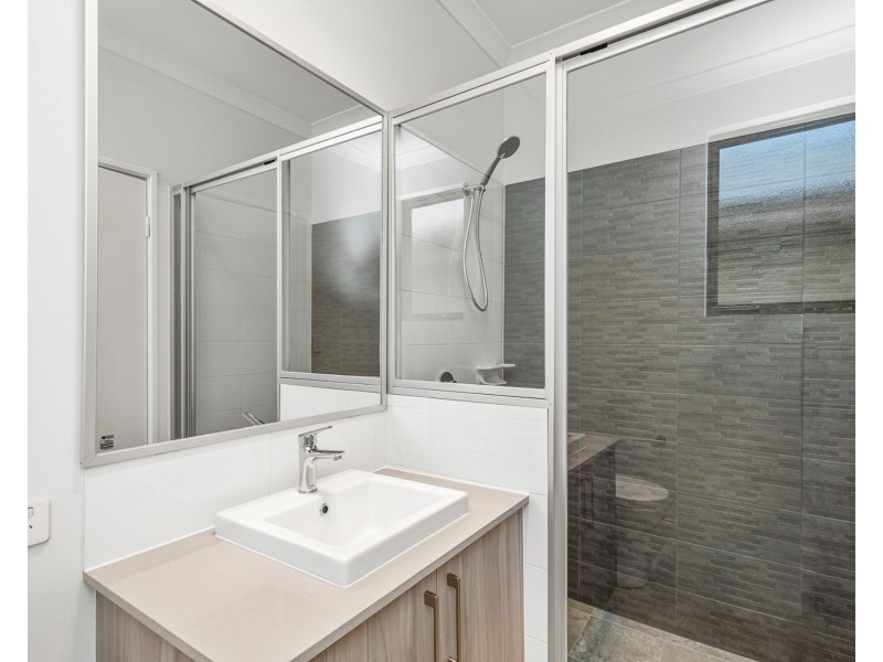Unit 1-5/344 Wharf Street, Queens Park WA 6107