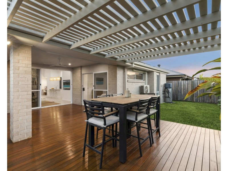 105 Flintwood Crescent, Palmview QLD 4553