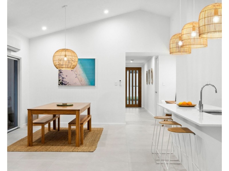 105 Flintwood Crescent, Palmview QLD 4553