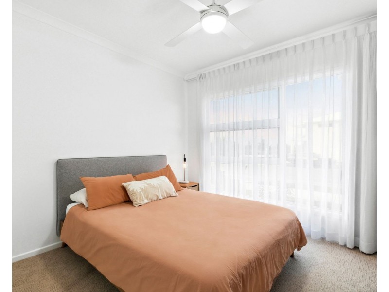 105 Flintwood Crescent, Palmview QLD 4553